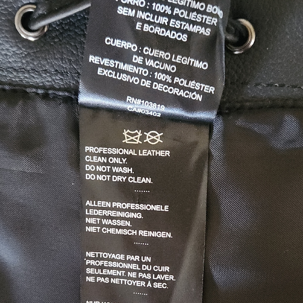 Harley-Davidson Black Leather Vest with Embossed Logo - Picture 6 of 9
